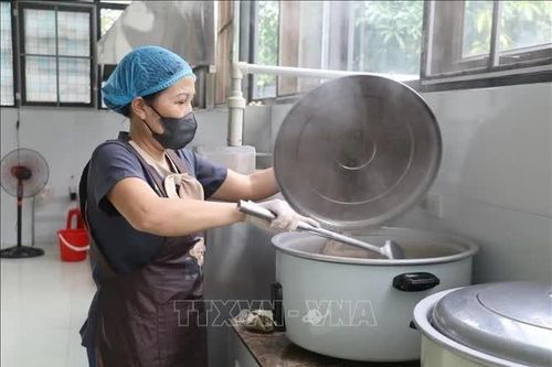 Chất lượng bữa ăn bán trú: Kết hợp dinh dưỡng và an toàn thực phẩm