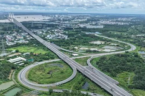 Cao tốc Bến Lức - Long Thành thông xe toàn tuyến sau 12 năm chờ đợi