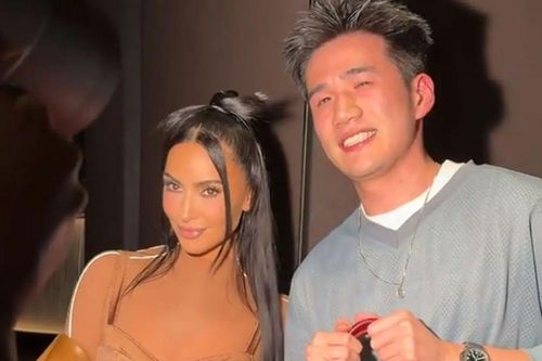Người mẫu Kim Kardashian có hành động đặc biệt dành cho fan