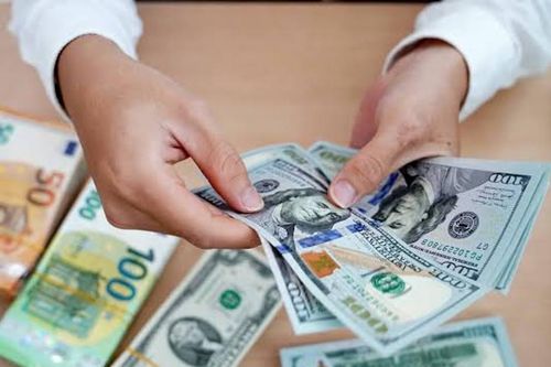 Tỷ giá ngoại tệ ngày 1/10: Giá USD ngân hàng duy trì sự ổn định, EUR và GBP giảm nhẹ