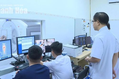 Nâng cao năng lực khám chữa bệnh, giảm chuyển tuyến