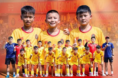 Bóng đá trẻ Thanh Hóa trở lại tập luyện với diện mạo mới