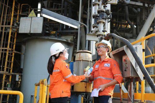 MSN tăng gần 3%, MSR lập đỉnh vốn hóa sau khi dồn dập đón tin vui