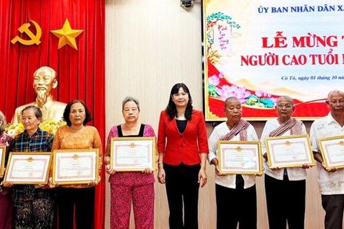 Cô Tô chúc thọ 290 người cao tuổi