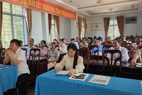 Tập huấn tăng cường năng lực quản lý và sử dụng nhãn hiệu chứng nhận “Sầu riêng Gia Lai”