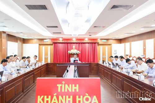 Đẩy nhanh tiến độ các công trình trọng điểm lĩnh vực công thương, xây dựng