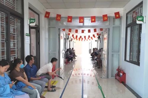 Để người bệnh không phải vượt tuyến