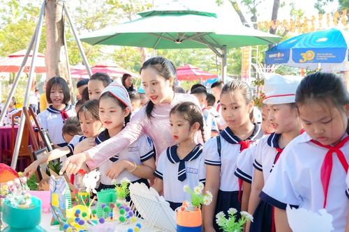 Học tập suốt đời gắn với kỹ năng số và trí tuệ nhân tạo