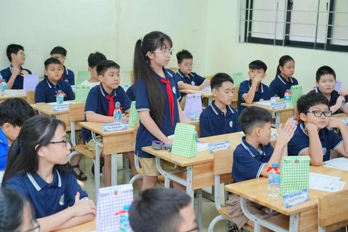 Trường học sau sáp nhập vận hành ra sao?