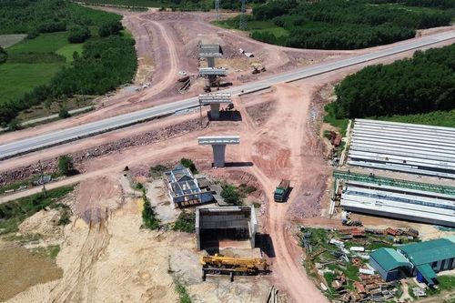Hình thành thêm 2 nút giao trên cao tốc Cam Lộ - La Sơn qua TP Huế