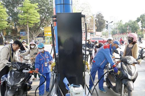 Kéo dài chính sách ưu đãi thuế xăng, dầu đến hết 2026