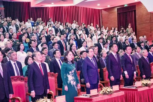 Chủ tịch Quốc hội Trần Thanh Mẫn dự Lễ kỷ niệm 150 năm Ngày sinh Cụ Huỳnh Thúc Kháng