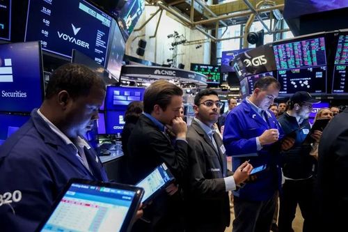 Nasdaq giữ sắc xanh, Phố Wall khép lại quý III phân hóa