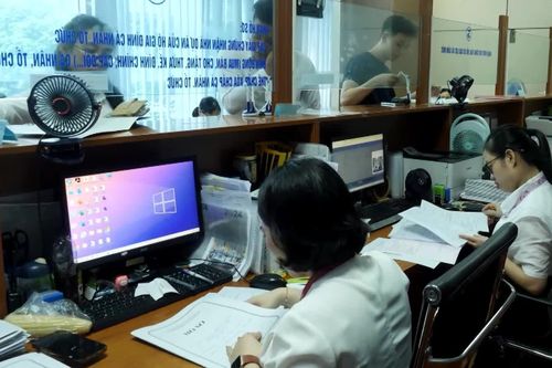 Hà Nội miễn phí khi làm thủ tục đính chính sổ đỏ trực tuyến