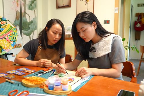 Trải nghiệm nghệ thuật thủ công pháp lam