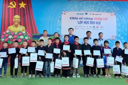 Hành trình tri ân 'Lớp học reo vui' tại Trường Tiểu học Trương Lương