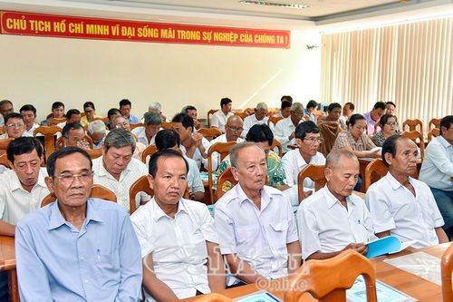 Bối dưỡng kiến thức cho người có uy tín