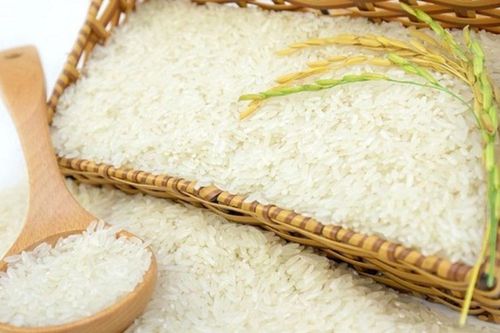 Cho thứ này vào thùng gạo, bí mật đằng sau sẽ khiến bạn bất ngờ
