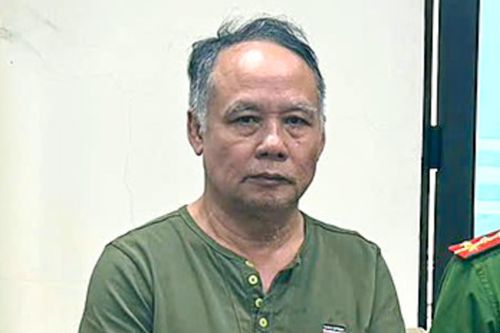 Bắt nguyên công chức thuế ở Lào Cai trong vụ sai phạm thu phí cửa khẩu