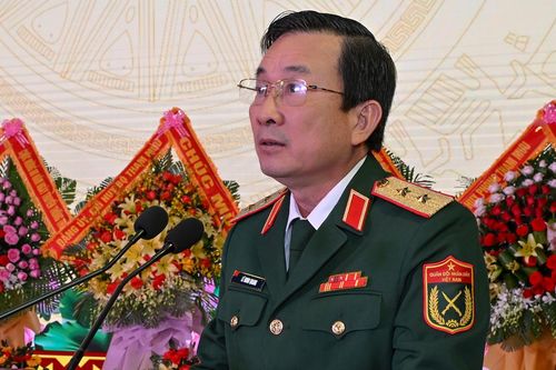 Thủ tướng điều động, bổ nhiệm 5 cán bộ giữ chức vụ mới trong Quân đội