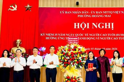 Xây dựng môi trường sống thân thiện, nghĩa tình đối với người cao tuổi phường Hoàng Mai