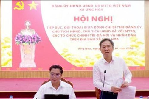 Lãnh đạo xã Ứng Hòa lắng nghe, giải quyết kiến nghị của nhân dân