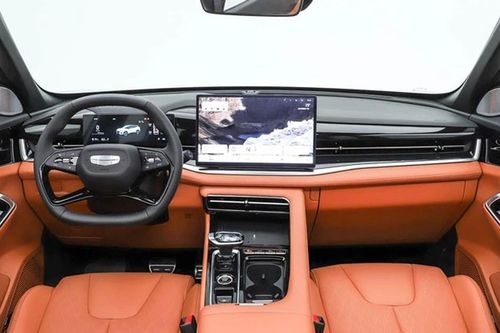 SUV ngang cỡ Mazda CX-5 giá 332 triệu đồng, dài 4,5m, công suất 181 mã lực, dáng thể thao 'bốc lửa'