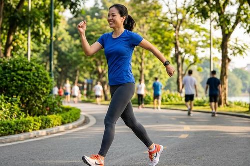 Đi bộ đánh tay thế nào để tăng hiệu quả mà không nhanh mỏi?