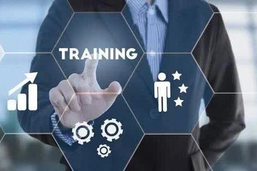 Cụ thể hóa Chương trình đào tạo 10.000 CEO đến năm 2030
