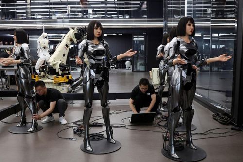 Trung Quốc chuẩn bị cho kịch bản AI vượt khỏi tầm kiểm soát