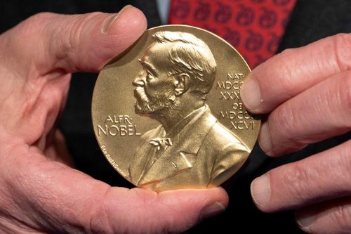 Giấc mơ giải Nobel Hòa bình 'vươn tới các vì sao'