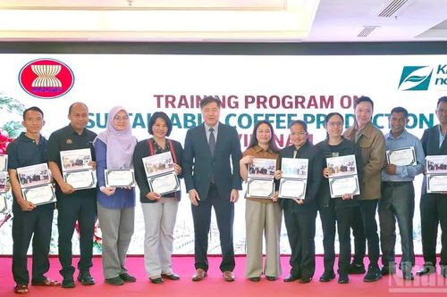 Chia sẻ kinh nghiệm sản xuất cà-phê bền vững cho các nước ASEAN