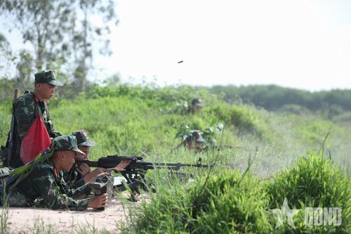 Tây Ninh diễn tập chiến thuật cấp đại đội