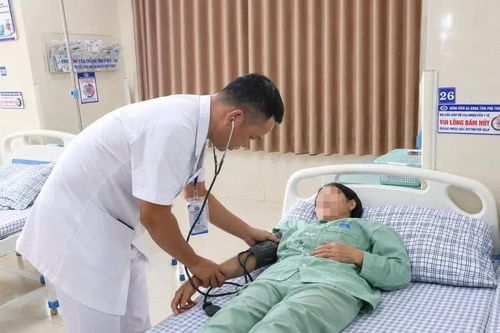 U góc hàm không đau, 5 tháng sau phát hiện ung thư tuyến mang tai
