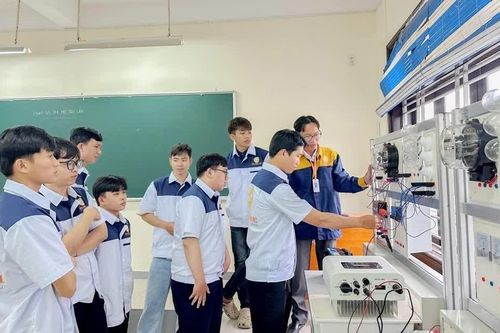 TP Huế tập trung bồi dưỡng đội ngũ nhà giáo, nâng tầm giáo dục nghề nghiệp