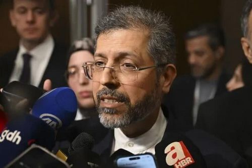 Xung đột Trung Đông: Iran nói 'bóng đang trên sân Mỹ', Washington áp đặt trừng phạt, cảnh báo nếu dính líu sự cố Flydubai