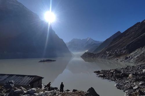 Nepal lên kế hoạch rút nước 4 hồ băng để giảm nguy cơ lũ lụt