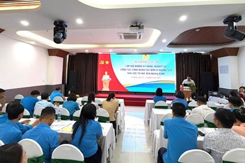 110 cán bộ công đoàn được bồi dưỡng kỹ năng nghiệp vụ công tác