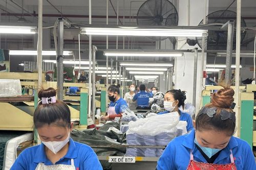 Đơn hàng lớn thưa dần, doanh nghiệp xoay xở mùa cuối năm