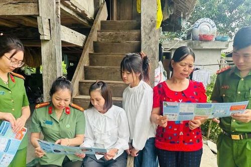 Tuyên Quang xây dựng Công an cấp xã vững mạnh, gần dân, sát dân