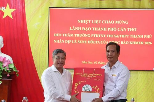 Lãnh đạo Cần Thơ thăm, chúc mừng đồng bào Khmer dịp lễ Sene Dolta