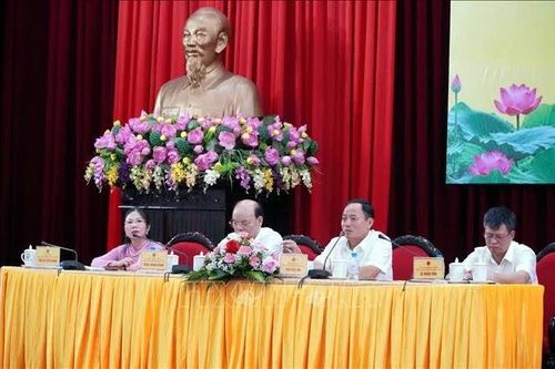 Đổi mới hoạt động giám sát: Nghe dân, sát việc, theo đến cùng