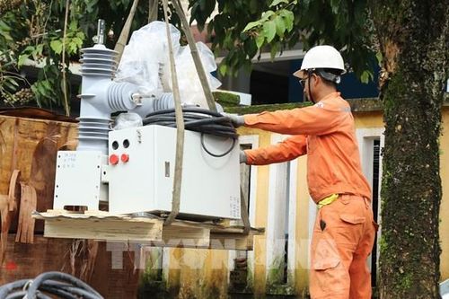 Điện lực Đà Nẵng lên kịch bản đảm bảo an toàn cấp điện mùa mưa bão