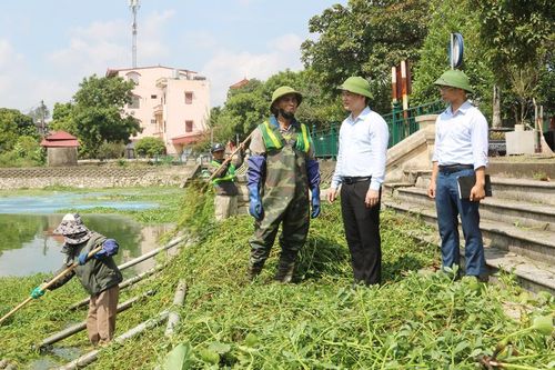 Phường Bắc Giang tập trung xử lý ô nhiễm hồ Đầm Sen