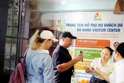 Xây dựng môi trường du lịch trật tự, an toàn:Nâng cao chất lượng nhân lực, bảo vệ an toàn cho du khách
