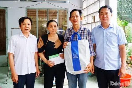 Công ty TNHH MTV Xổ số kiến thiết Tiền Giang: Trao tiền hỗ trợ cho gia đình anh Nguyễn Lâm Vũ
