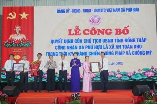 Phú Hựu được công nhận là xã An toàn khu thời kỳ kháng chiến chống Pháp và chống Mỹ