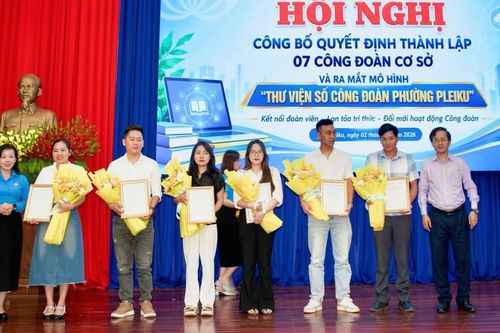 Công đoàn phường Pleiku thành lập 7 Công đoàn cơ sở và ra mắt mô hình Thư viện số