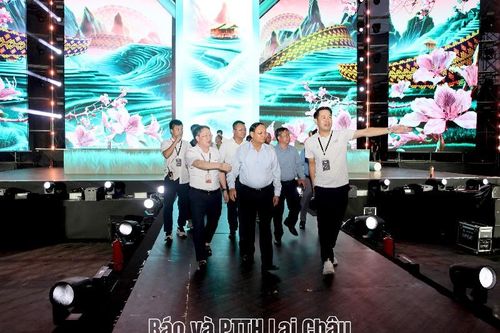 Bí thư Tỉnh uỷ kiểm tra công tác chuẩn bị đại nhạc hội Viettel Y-Fest 2026