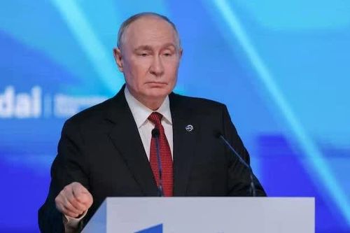 Tổng thống Nga Vladimir Putin cảnh báo nguy cơ leo thang căng thẳng với phương Tây